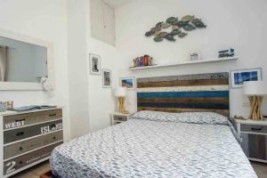 Camera da letto Appartamento Via Roma 01